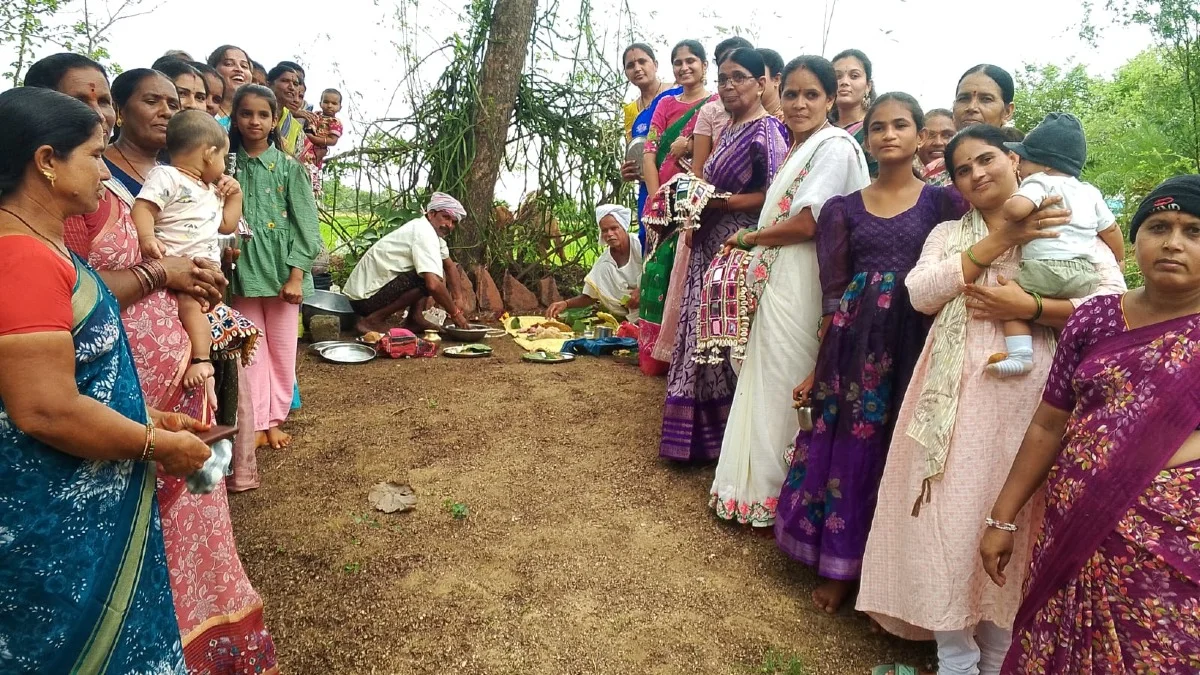కునుసోతు తండాలో ఘనంగా సీతాల పండుగ