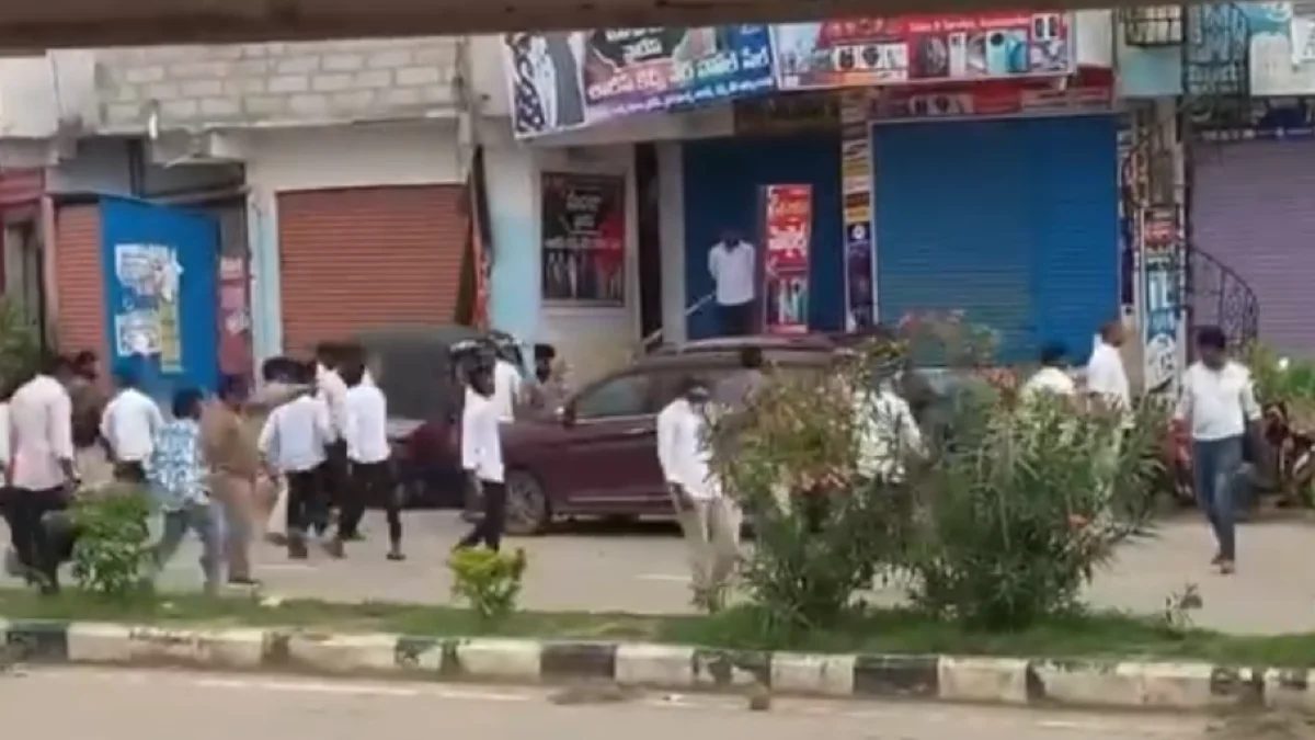 అర్వపల్లి లో కాంగ్రెస్ వర్గాల మధ్య ఘర్షణ