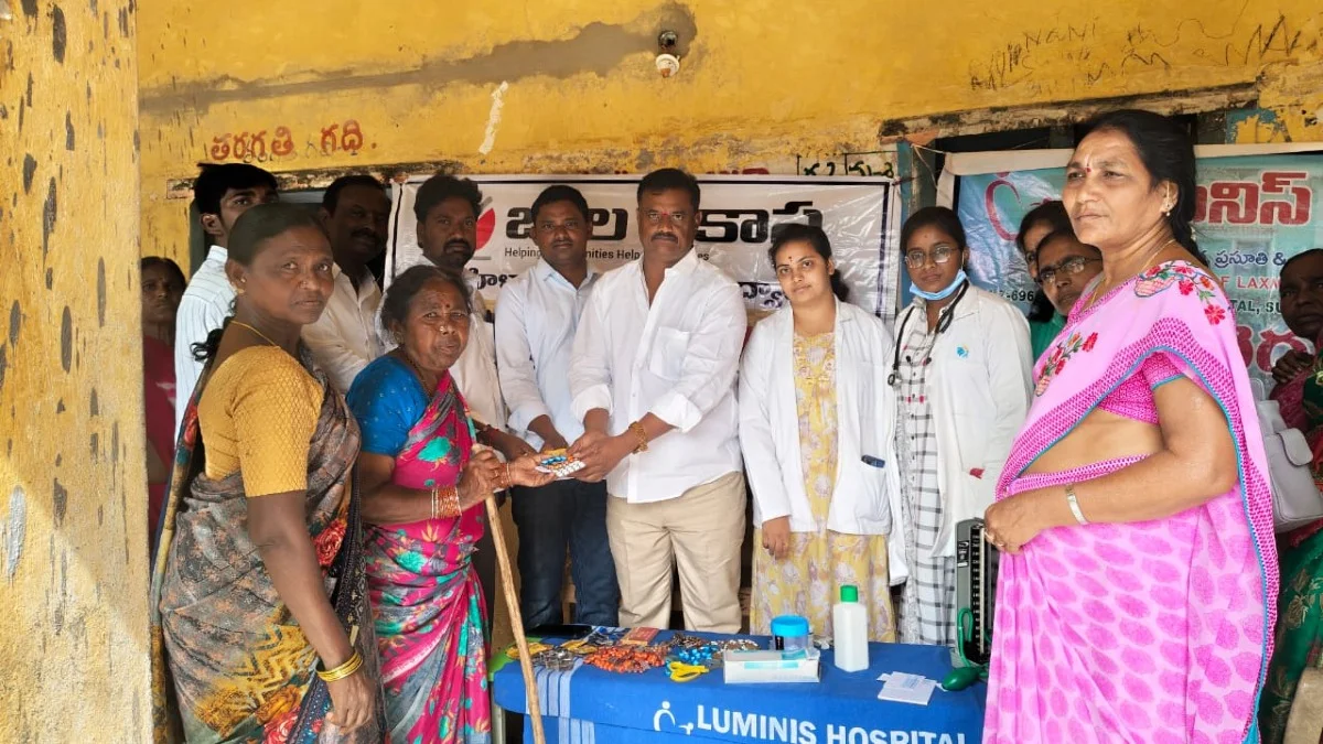 ఉచిత వైద్య శిబిరాన్ని ప్రారంభించిన మున్సిపల్ చైర్మన్ పాలకుర్తి సారంగపాణి