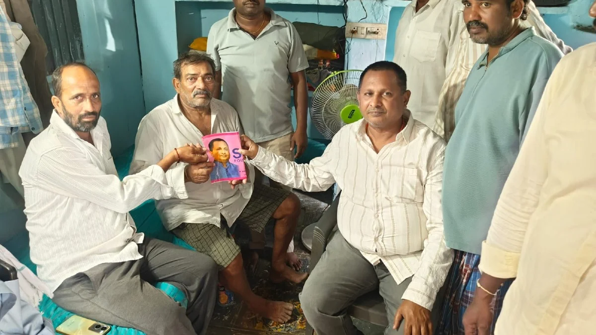 SRR Foundation Chairman Parupati Srinivas Reddy stood by the victim