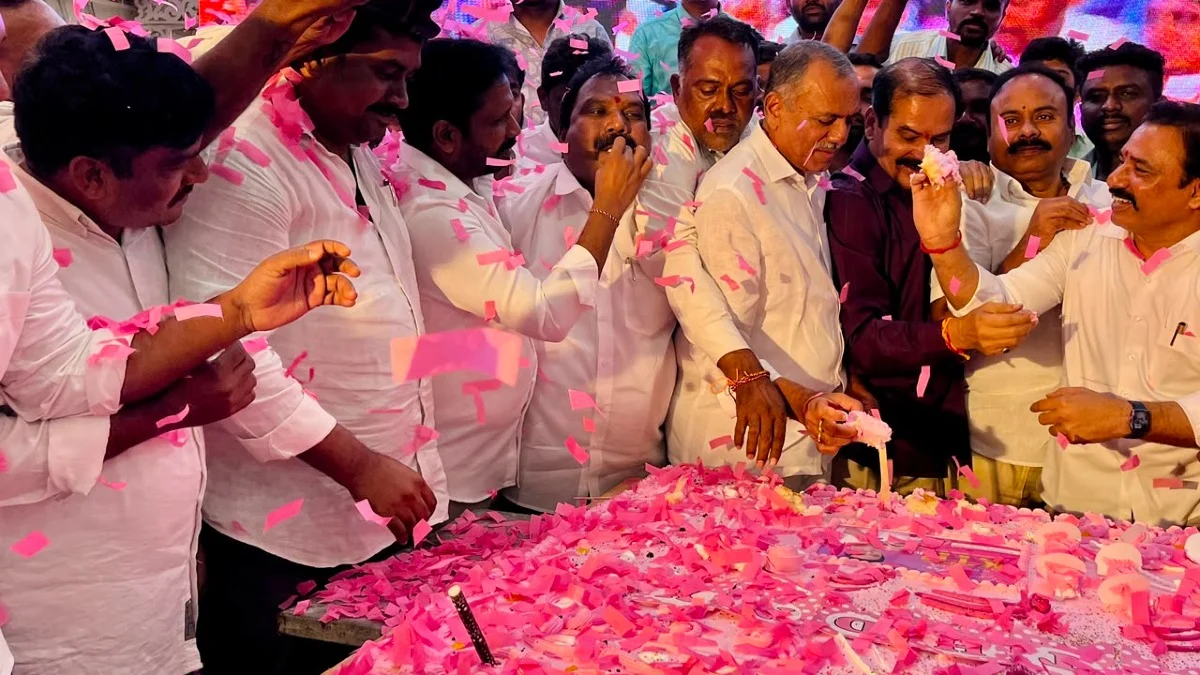 కేటీఆర్ జన్మదినం సందర్భంగా ఉచిత ఆన్‌లైన్ కోచింగ్ యాప్ ఆవిష్కరణ
