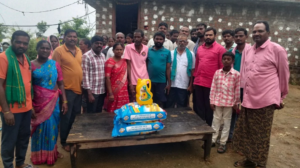 బాధిత  కుటుంబానికి అండగా SRR ఫౌండేషన్ చైర్మన్ పరుపాటి శ్రీనివాస్ రెడ్డి 