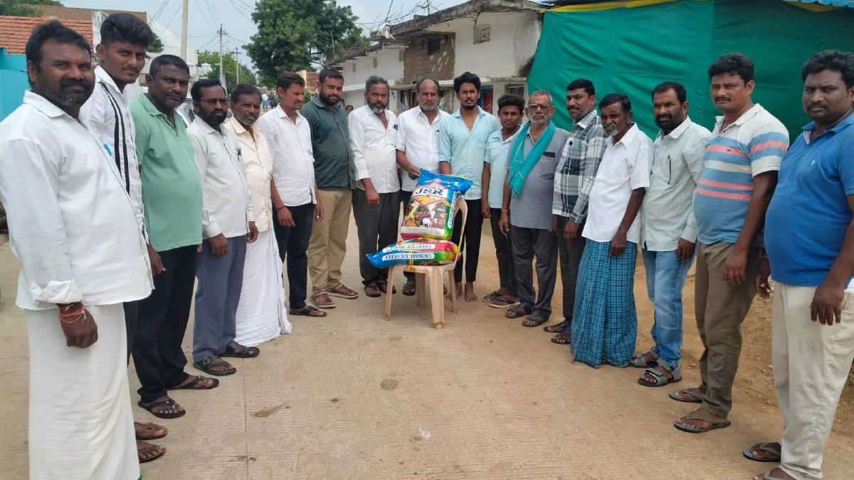 బాధిత కుటుంబానికి అండగా SRR ఫౌండేషన్ చైర్మన్ పరుపాటి శ్రీనివాస్ రెడ్డి 