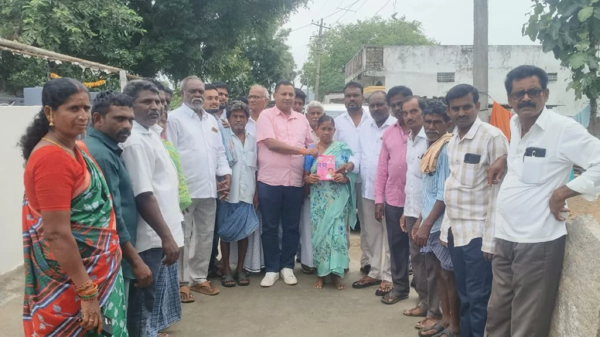 అలకుంట్ల వెంకటమ్మకు ఆర్ధిక సహాయం అందించిన SRR ఫౌండేషన్ చైర్మన్ పరుపాటి శ్రీనివాస్ రెడ్డి 