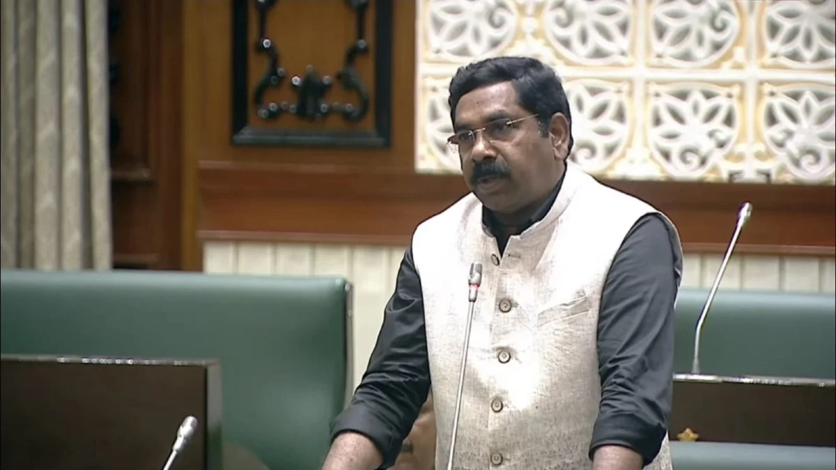 వర్ధన్నపేట ఇంటిగ్రేటెడ్ స్కూల్ పనులు వెంటనే ప్రారంభించాలి-MLA KR నాగరాజు 