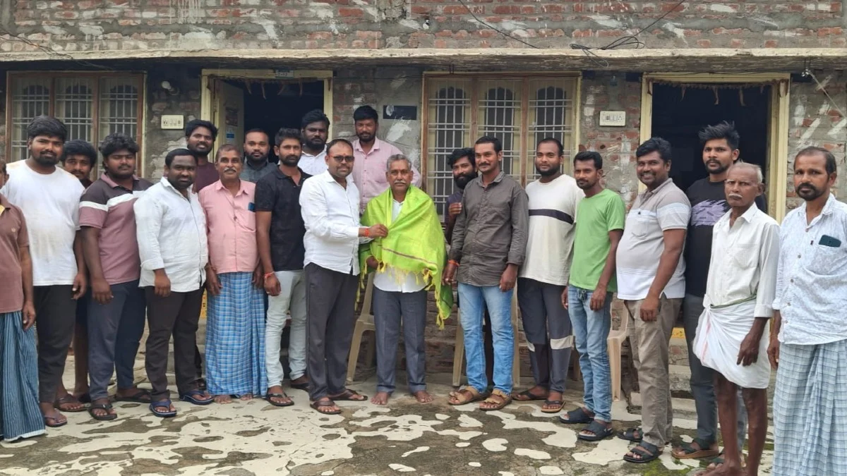 చౌటపల్లి సొసైటీ నూతన చైర్మన్ అత్తి కుమారస్వామికి ఘన సన్మానం